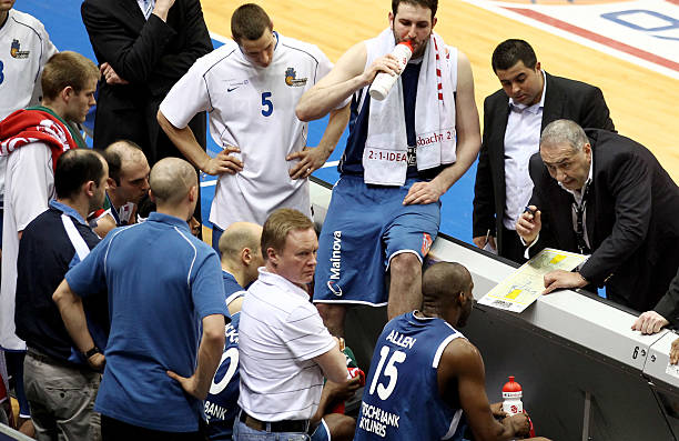 而色情内容 而色情内容